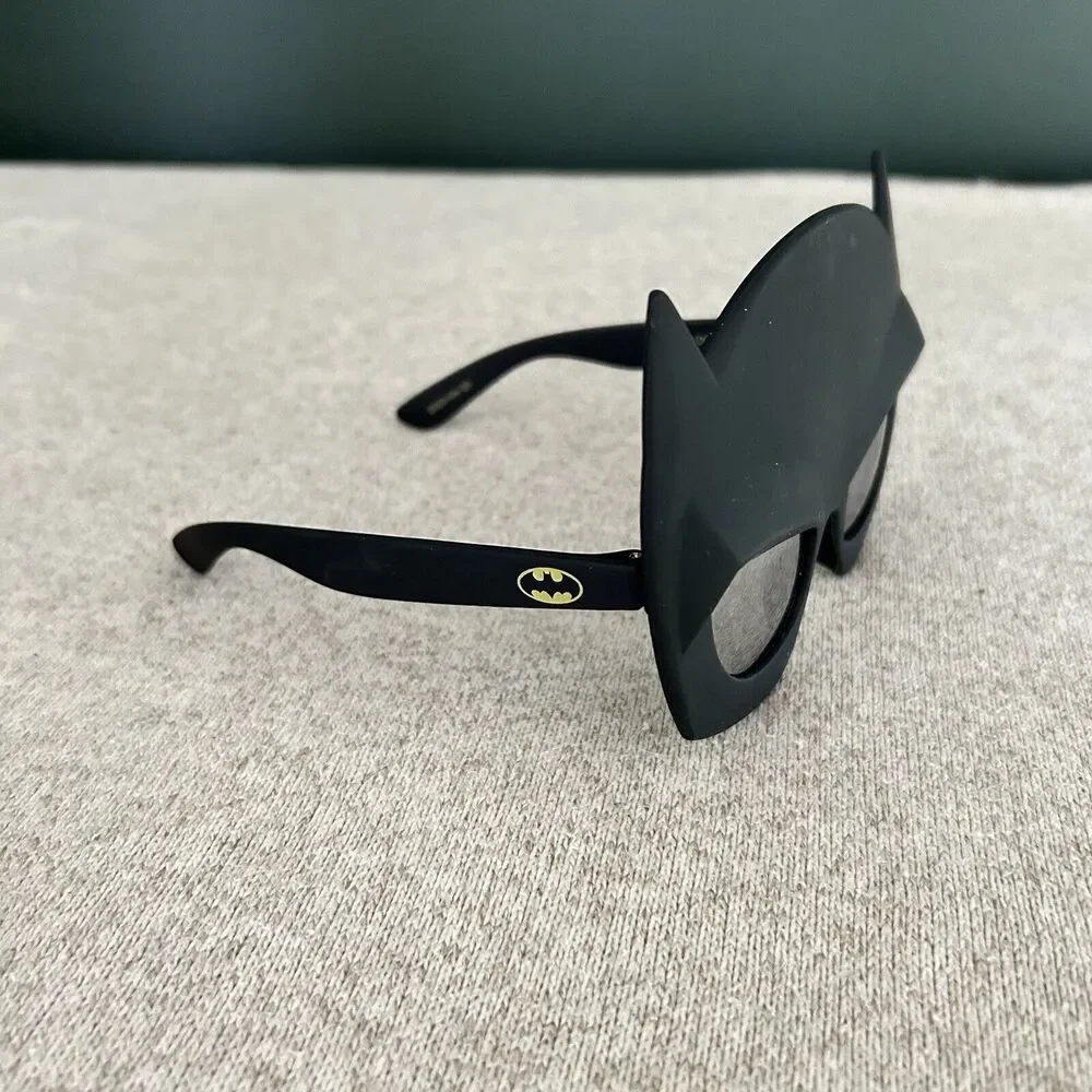 Batman Sunglasses Batman Mask 3D Bat Ears Kids Fun - Picture 2 of 5